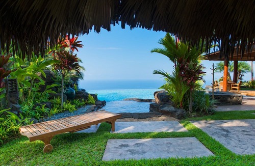 Kailua-Kona House | 🏖️Infinity Pool Kona Home | Panoramic Ocean Views
