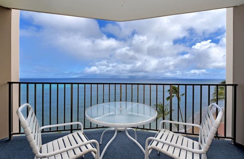 Kahana Condo | Ocean Front @ Great Price-8th Floor- Listen to Ocean from the Master Bedroom