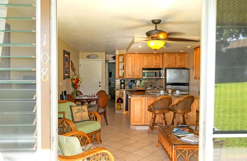 Honokowai Condo | Unit 108 breathtaking ocean view! discounted price!