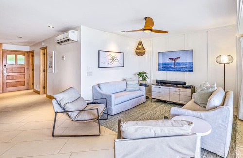 Downtown Lahaina Condo | Easy Accessible Oceanfront Luxury Townhome in Puamana