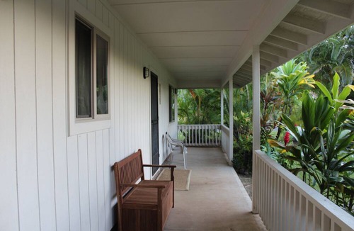 Hauula House | Hawaiian plantation-style home, perfect for families.