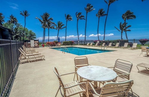 Kaunakakai Condo | Modern Oceanfront W/Lanai and WiFi–Molokai Shores