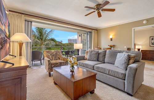 Honokowai Condo | Maui Resort Rentals: Honua Kai - 3 Bedroom Tandem Package, Fantastic Value + Partial Ocean Views!