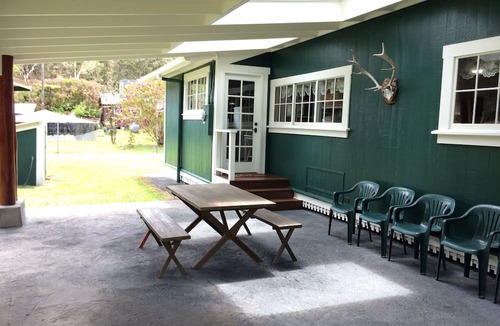 Volcano Cottage | Historic Sugar Era Home Close to National Park – A Local Staycation Favorite!