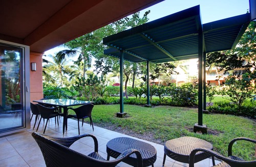 Honokowai Condo | Honua Kai Ground Floor # K103 - 2 bed/2 bath interior courtyard -view of ocean