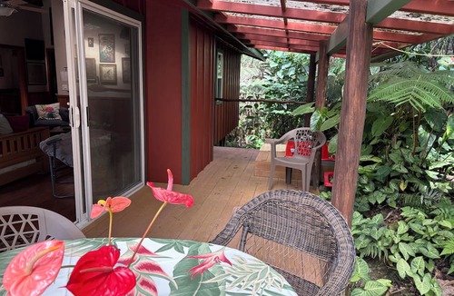 Kailua-Kona Cottage | Craftsman Cottage on 6 forested acres