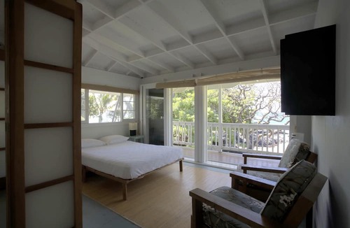 Kailua-Kona Cottage | Seaside Zen Cottage - A beach is your front yard