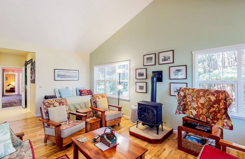 Volcano House | Stunning retreat w/a full kitchen, gas fireplace, furnished lanais, & WiFi