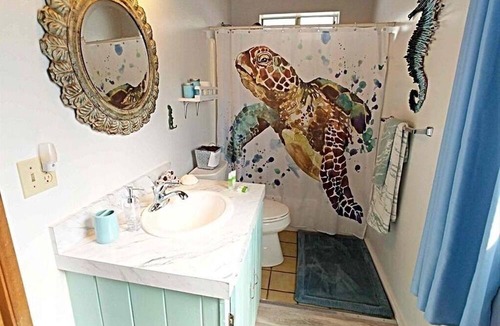 Papa Cottage | Ocean Views from Private Lanai 1 bed/1 bath Cottage on a 100% organic Farm!