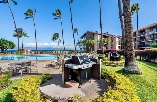 Honokowai Condo | Oceanfront Penthouse w/Panoramic Views + A/C