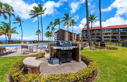 Honokowai Condo | Oceanfront Penthouse w/Panoramic Views + A/C
