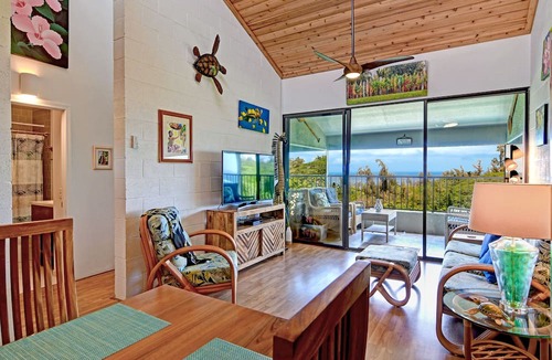 Hilo Condo | PENTHOUSE BEST VIEW Mauna Loa Shores the Ultimate Next to Beach Park