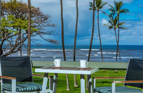 Kihei Condo | Leinaala Oceanfront #302 Panoramic Ocean Front View, A/C Great Location, Pool