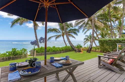 Waialee House | Beach-front Estate - North Shore, private setting, close to Haleiwa & surf spots