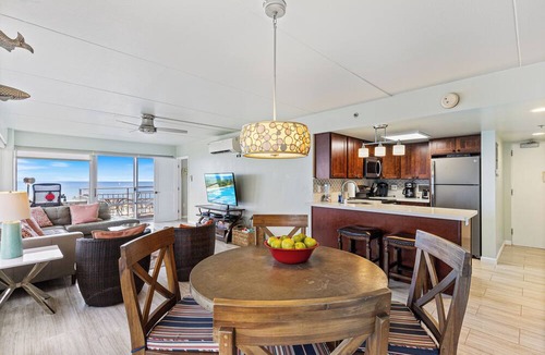 Waikiki Apartment | Ilikai Hotel Condo with Ocean, Lagoon & Fireworks Views
