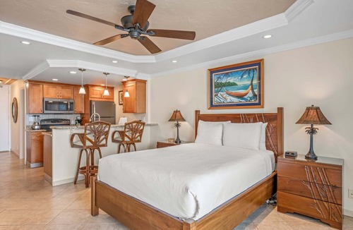 Historic Lahaina Front Street Condo | Lahaina Shores 513 – Oceanfront Views