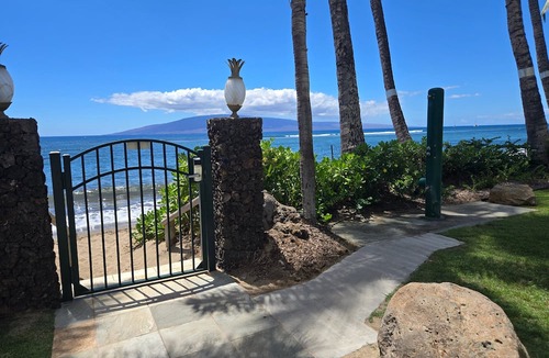 Historic Lahaina Front Street Apartment | New Listing Lahaina Shores 533 Oceanfront Retreat