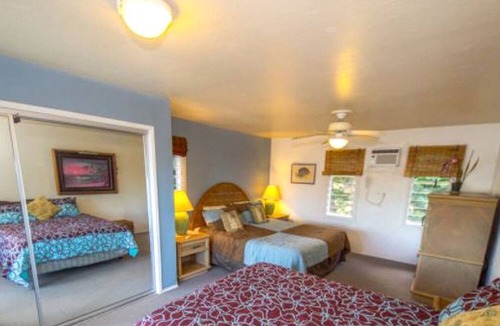 Anahola House | Beachfront Cottage Rental with Snorkeling near Anahola, Hawaii