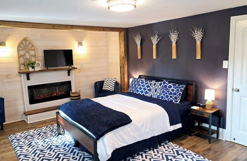 Boonville Apartment | Historic Cozy Apartment 1 Bedroom In Peaceful Boonville