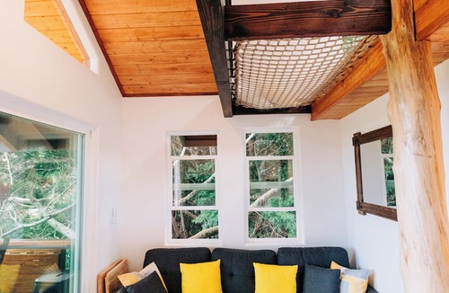 Hakalau Cottage | The Treehouse at Hulili Farm - NEW