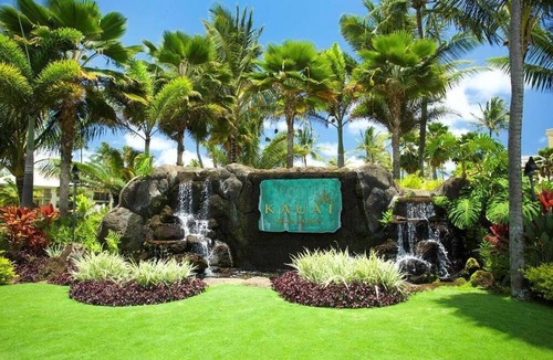 Hanamaulu Hotel | Recreational Vacation Trip! 3 Contemporary Rooms, Close to Wailua Falls!