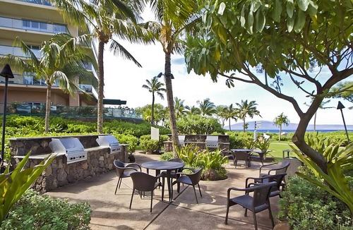Honokowai Hotel | Island Elegance: Beach Retreat Near Kapalua Airport! Onsite Pool, FREE Parking