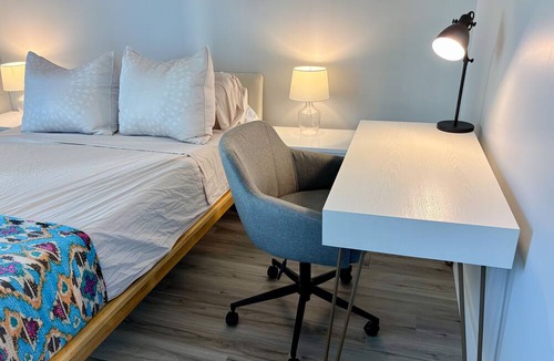 Foster Village Condo | Chic Salt Lake 2-Bedroom at Fairway Gardens | Pool