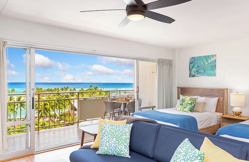 Waikiki Condo | Skyline-Lagoon and Fireworks Magic from the Ilikai w/Top-Tier Amenities