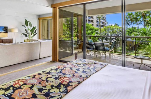 Kahana Villa | Quiet Retreat Largest 2/2 Villa sleeps 6 Maui’s Best Beach!