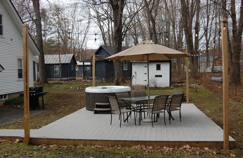 Lincoln House | Loon Mt Escape: NEW 6 person Jacuzzi
