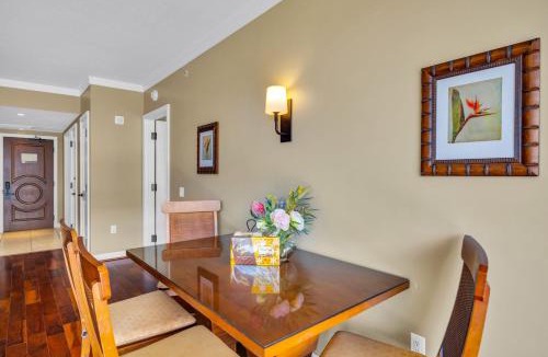 Honokowai Apartment | Honua Kai Villas Ocean View 7 BR Sleeps 22 Great for Families Complimentary Car with 6 Nights HKK ML-3359 by KBM