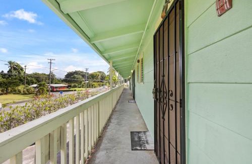 Keaukaha House | Ocean View 1BR Balcony Near Beaches & Downtown