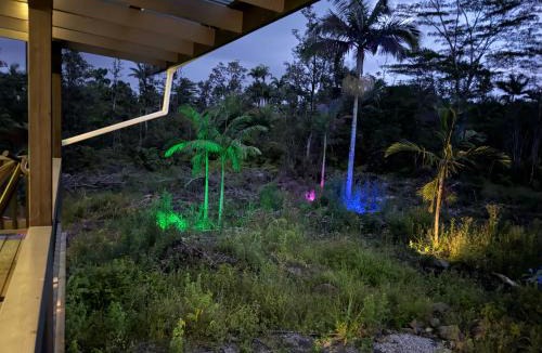 Kurtistown House | Private jungle retreat with AC and WiFi near Volcano