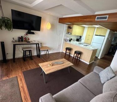 Makaha Apartment | 305 On the Beach