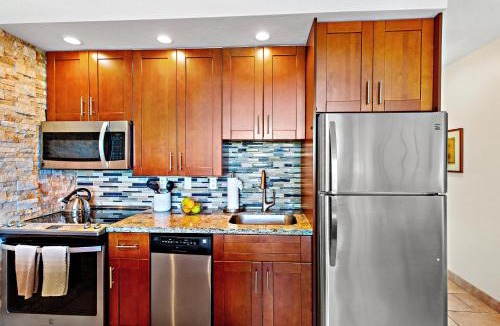 Honokowai Apartment | Kuleana Resort 313