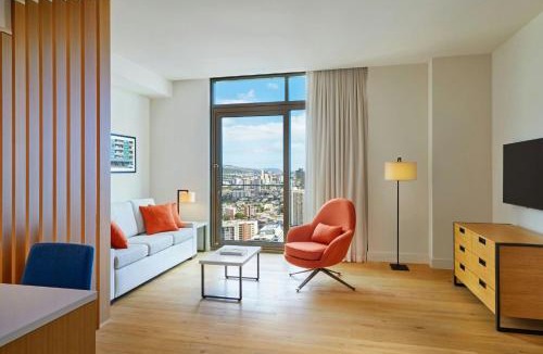 Ala Moana Hotel | Renaissance Honolulu Hotel & Spa