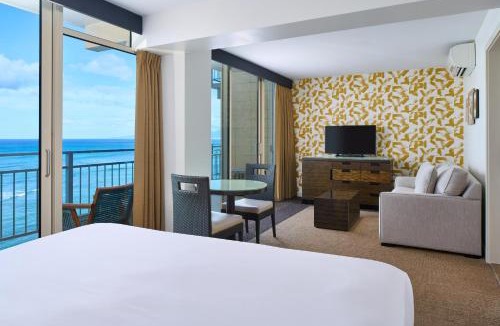 Diamond Head - Kapahulu - St. Louis Hotel | Kaimana Beach Hotel