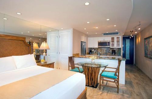 Honokowai Hotel | Aston Mahana at Kaanapali
