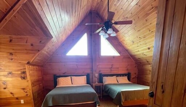 Page Valley Lodge with amazing views in Stanley