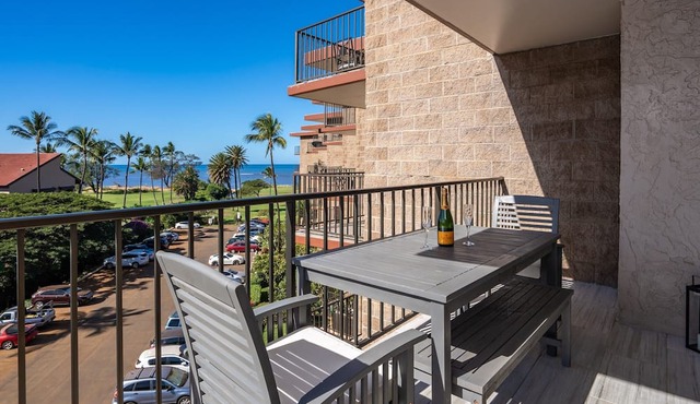 Chic & Elegant Oceanfront Vistas