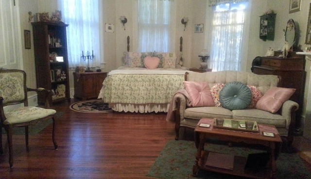 Holly House of Hamilton in Hamilton