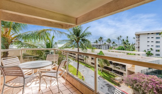Castle at Maui Banyan