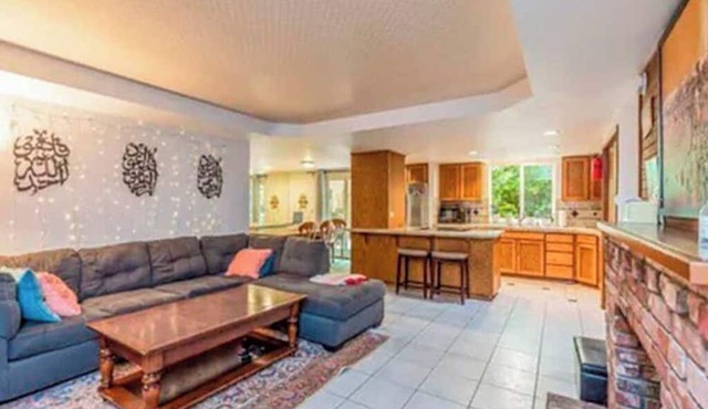 10 min walk to Downtown - Large 7 bedroom house in Bellevue