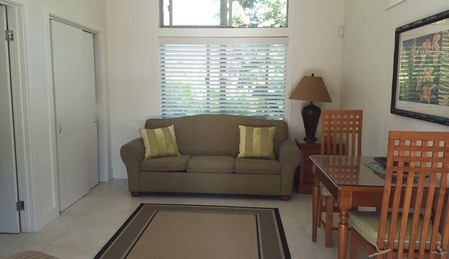 Estate on Tropical Acre - Harmony in Paradise
