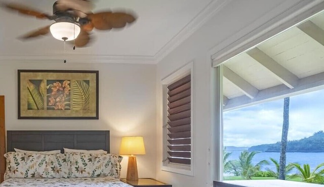 Beachfront Escape w/Old Hawai'i Feeling - Fall Asleep Listening to the Waves