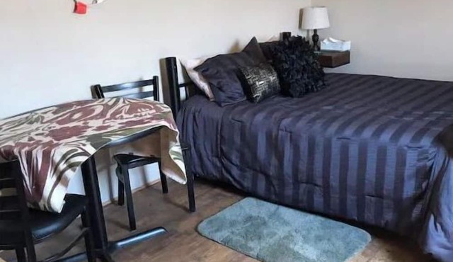 Canyon Casitas-Eden Cabin in Carlsbad