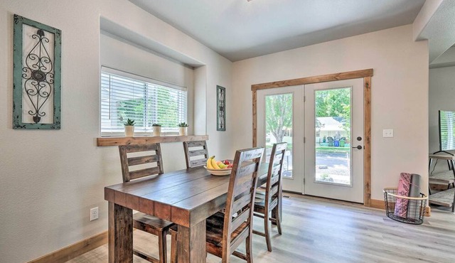 1 Mi to Downtown Loveland: Cozy Getaway! in Loveland