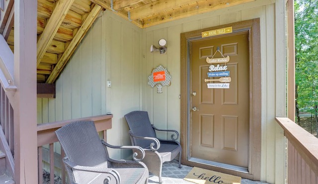 1/2 Mi to Marina: Lake Arrowhead Condo! in Waleska