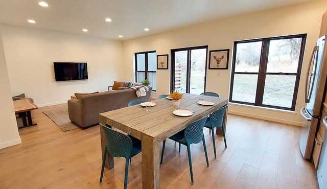 Trails End B - 3 bedroom modern Winthrop townhome in Winthrop