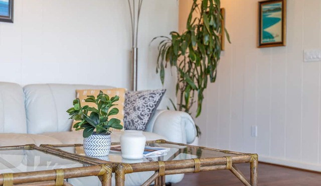 Haleiwa Waterfront House